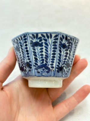 Six Chinese blue and white cups and seven saucers, 18/19th C. — photo 3