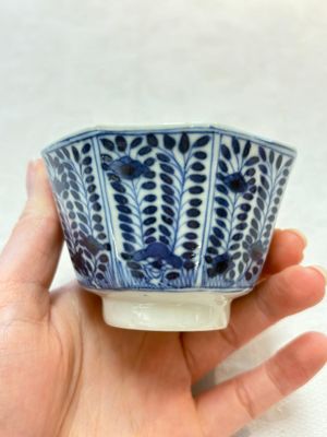 Six Chinese blue and white cups and seven saucers, 18/19th C. — photo 4