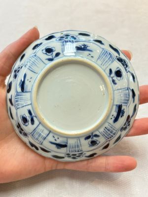 Six Chinese blue and white cups and seven saucers, 18/19th C. — photo 49