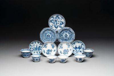 Six Chinese blue and white cups and seven saucers, 18/19th C.