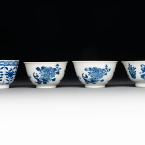Six Chinese blue and white cups and seven saucers, 18/19th C. — photo 6