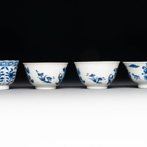 Six Chinese blue and white cups and seven saucers, 18/19th C. — photo 9