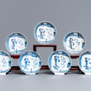 Six Chinese blue and white cups and seven saucers with gilded design, Kangxi/Yongzheng — 照片 2