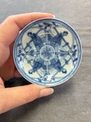 Six Chinese blue and white cups and ten saucers, Kangxi — 照片 17