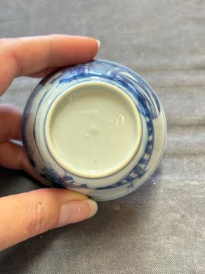 Six Chinese blue and white cups and ten saucers, Kangxi — 照片 32