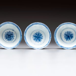 Six Chinese blue and white cups and ten saucers, Kangxi — 照片 18