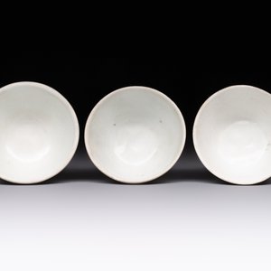 Six Chinese blue and white 'Hatcher cargo' stem cups with dragons, Transitional period — photo 11