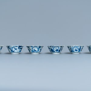 Six Chinese blue and white hexagonal cups and saucers, Kangxi — 照片 6