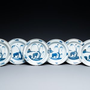 Six Chinese blue and white ko-sometsuke 'ox' plates for the Japanese market, Transitional period — photo 1