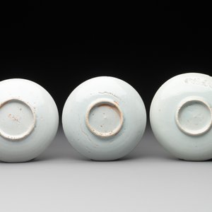 Six Chinese blue and white 'leaf and poem' saucers, Shunzhi — photo 5