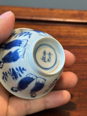 Six Chinese blue and white 'Long Eliza' cups and saucers, various marks, Kangxi — 照片 14
