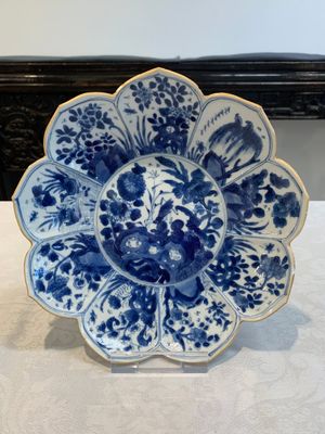 Six Chinese blue and white 'lotus' plates, Kangxi — photo 12