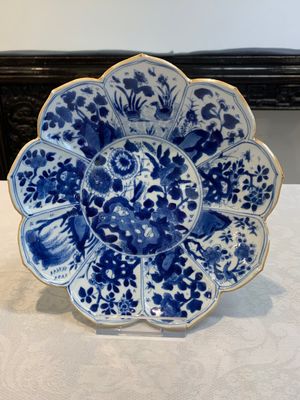 Six Chinese blue and white 'lotus' plates, Kangxi — photo 16