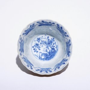 Six Chinese blue and white on capucin brown ground cups and saucers, Kangxi — photo 4