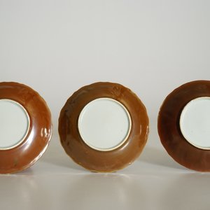Six Chinese blue and white on capucin brown ground cups and saucers, Kangxi — photo 6