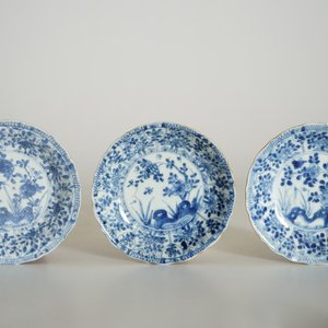 Six Chinese blue and white on capucin brown ground cups and saucers, Kangxi — photo 7