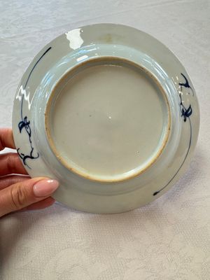 Six Chinese blue and white plates, a dish and a large tile, Yongzheng/Qianlong — foto 21