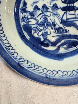 Six Chinese blue and white plates, a dish and a large tile, Yongzheng/Qianlong — foto 26