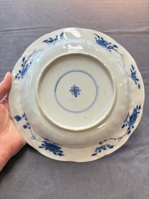 Six Chinese blue and white plates and a dish with landscape design, 18th C. — photo 13