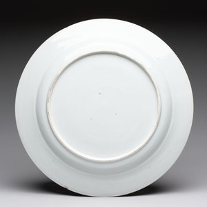 Six Chinese blue and white plates and a dish with landscape design, 18th C. — photo 3