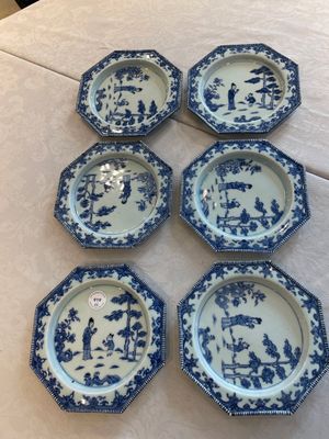 Six Chinese blue and white plates probably after a European silver model, Qianlong — photo 1