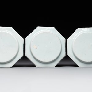 Six Chinese blue and white plates probably after a European silver model, Qianlong — photo 3