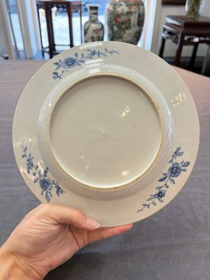 Six Chinese blue and white plates with floral design, Qianlong — 照片 13