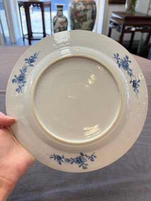 Six Chinese blue and white plates with floral design, Qianlong — 照片 4