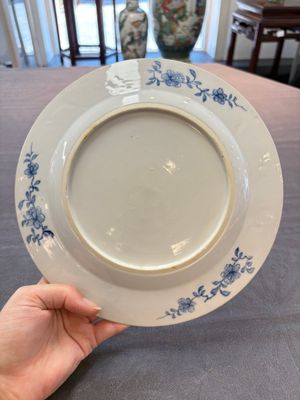 Six Chinese blue and white plates with floral design, Qianlong — 照片 10