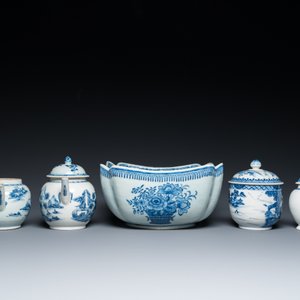 Six Chinese blue and white porcelain wares, Qianlong — 照片 6