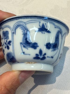 Six Chinese blue and white 'Rooster' cups and saucers, Kangxi — photo 4