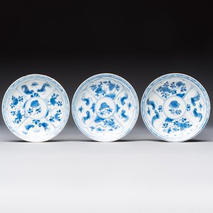 Six Chinese blue and white 'Rooster' cups and saucers, Kangxi — photo 2