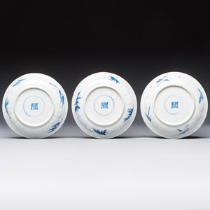 Six Chinese blue and white 'Rooster' cups and saucers, Kangxi — photo 3