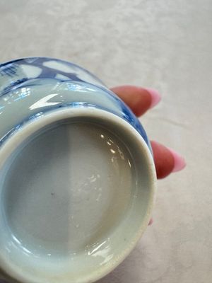 Six Chinese blue and white 'Scholar in a Garden' cups and saucers, Yongzheng — photo 13