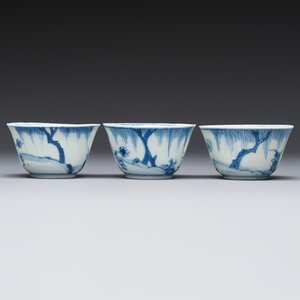 Six Chinese blue and white 'Scholar in a Garden' cups and saucers, Yongzheng — photo 13