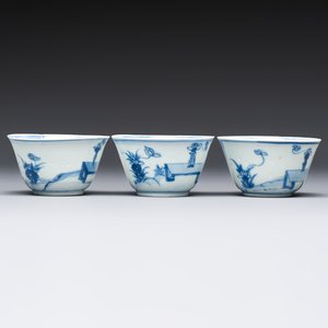 Six Chinese blue and white 'Scholar in a Garden' cups and saucers, Yongzheng — photo 15