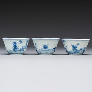 Six Chinese blue and white 'Scholar in a Garden' cups and saucers, Yongzheng — photo 9