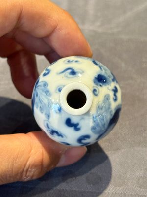 Six Chinese blue and white snuff bottles, 19th C. — photo 15