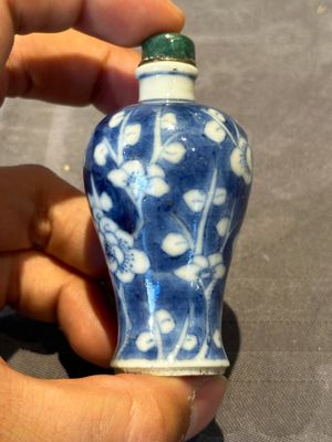 Six Chinese blue and white snuff bottles, 19th C. — photo 3