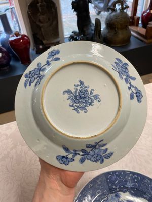 Six Chinese blue and white 'Xi Xiang Ji' plates, Qianlong — 照片 3