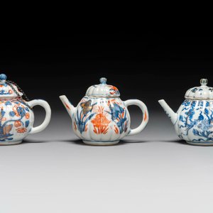 Six Chinese blue-white and Imari-style teapots, Kangxi/Yongzheng — 照片 6