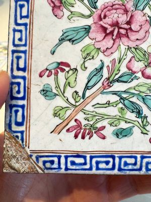 Six Chinese Canton enamel rectangular plaques with landscape, figural, floral and European subject designs, Qianlong — photo 38