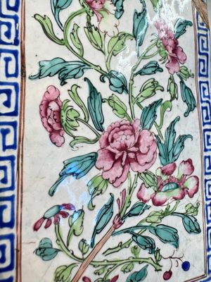 Six Chinese Canton enamel rectangular plaques with landscape, figural, floral and European subject designs, Qianlong — photo 41