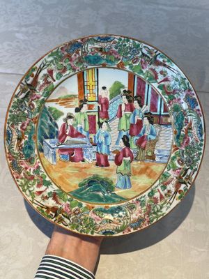 Six Chinese Canton famille rose deep plates with narrative design, 19th C. — photo 22