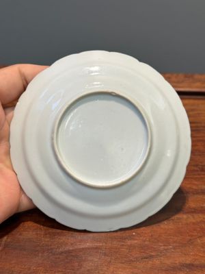 Six Chinese Canton famille rose 'mandarin subject' cups and saucers with four covers, Qianlong — photo 12