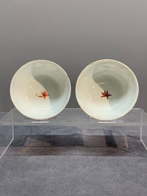 Six Chinese Canton famille rose 'mandarin subject' cups and seven saucers, Yongzheng/Qianlong — photo 17