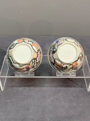 Six Chinese Canton famille rose 'mandarin subject' cups and seven saucers, Yongzheng/Qianlong — photo 18