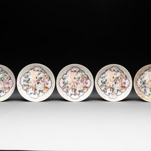 Six Chinese Canton famille rose 'mandarin subject' cups and seven saucers, Yongzheng/Qianlong — photo 2