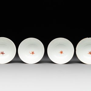 Six Chinese Canton famille rose 'mandarin subject' cups and seven saucers, Yongzheng/Qianlong — photo 9