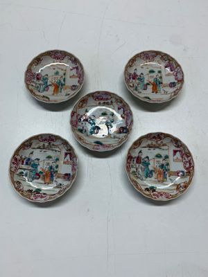 Six Chinese Canton famille rose 'mandarin subject' cups and ten saucers, Qianlong — photo 17